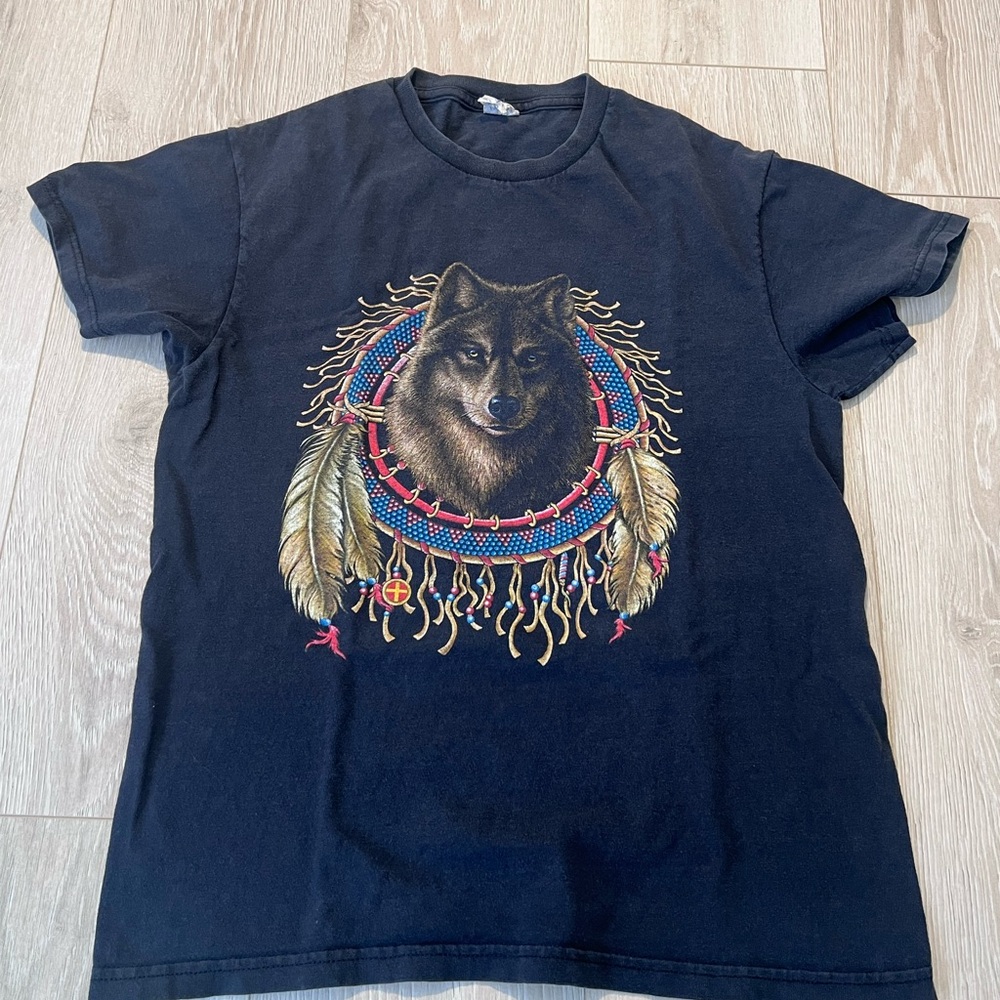 Vintage Black T-Shirt with Wolf and Dreamcatcher Design
